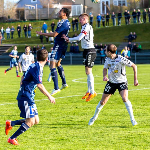 2015-04-19 Husqvarna FF - Oskarshamns AIK