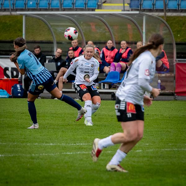 2026-04-25 Husqvarna FF - Örebro SK