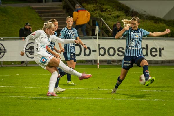 2026-09-22 Husqvarna FF - Växjö DFF
